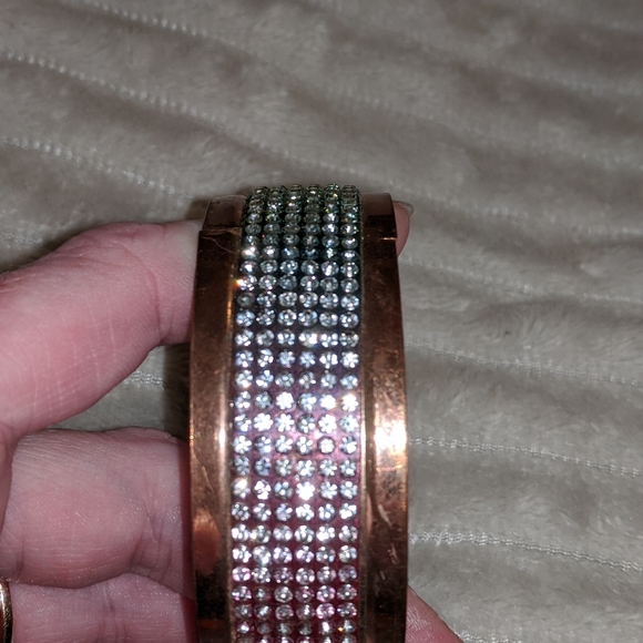 BEAUTIFUL Vintage Rainbow w/Cubic Zirconia Stones Bangle Bracelet - Picture 7 of 10